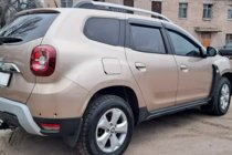 Dacia Duster 2018-2024 Windabweiser (4 Stk, HIC) Foto 3