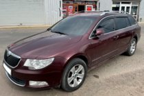 Skoda Superb 2009-2015 Windabweiser mit Chromleisten SW (4 Stk, HIC) Foto 3