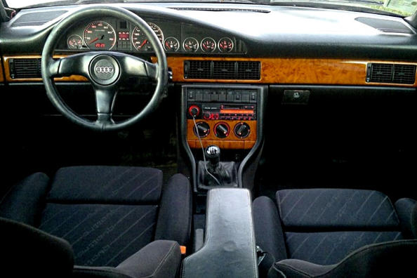 Frontplatte überlagern Audi 100 und ihre Eigenschaften