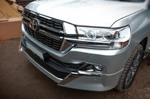 Toyota Land Cruiser 200 2007-2021 Bodykit 2016-2021 (Executive 2021) Foto 6