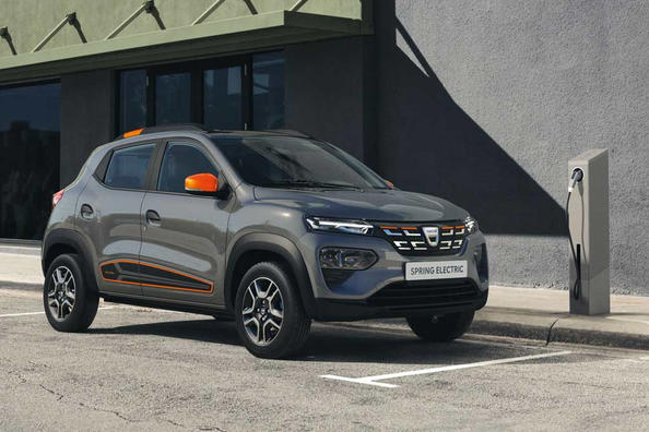 Die Premiere der Serienmodifikation des Elektroautos Dacia Spring Electric