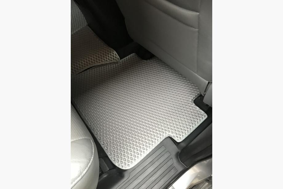 Toyota Sequoia 2007-2022 Polyurethan Fußmatten 3 Reihen (EVA, grau) Mittlere Reihe - 3 Sitze Foto 10