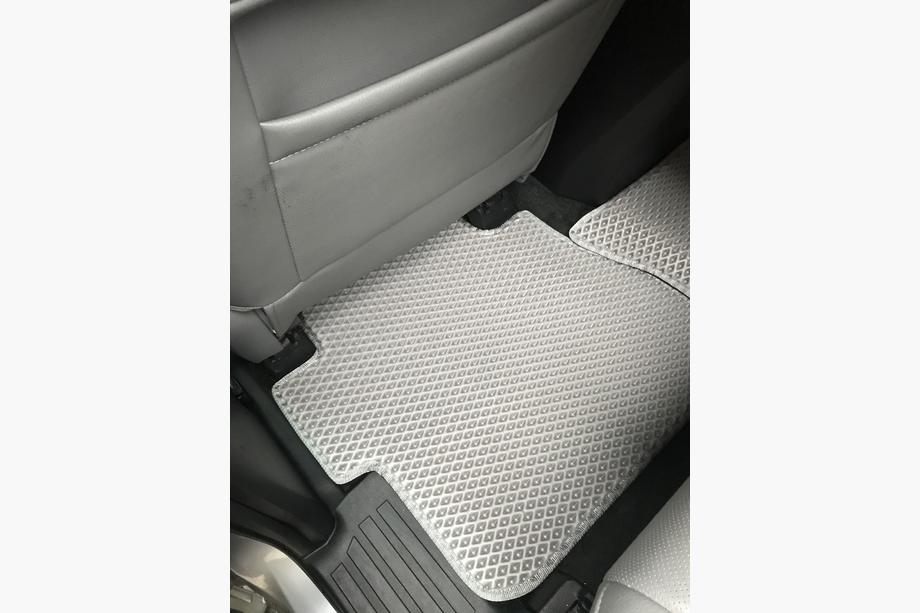 Toyota Sequoia 2007-2022 Polyurethan Fußmatten 3 Reihen (EVA, grau) Mittlere Reihe - 3 Sitze Foto 16