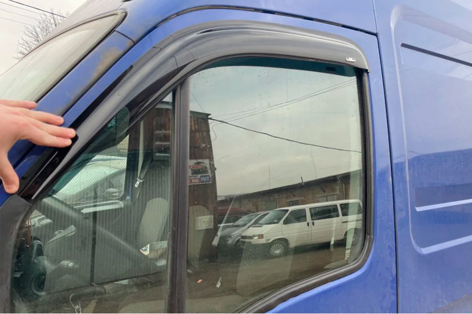 Iveco Daily 2006-2014 Windabweiser (2 Stk, HIC) Foto 5