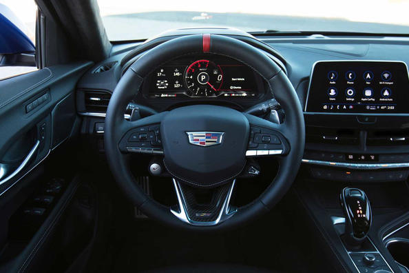 Cadillac CT4-V Blackwing: "aufgeladene" Kompaktlimousine mit einem 479 "Pferd" -Motor Foto 5