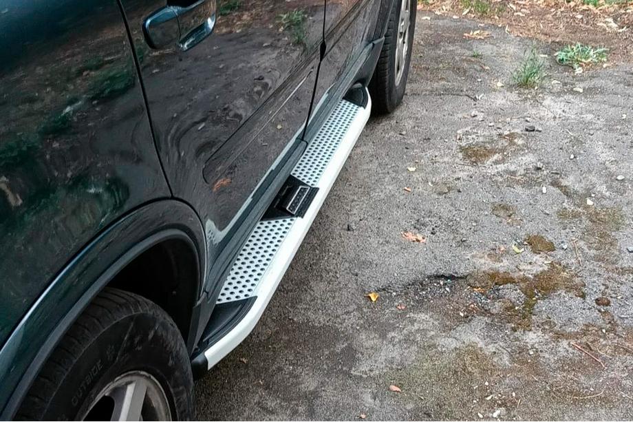 Volvo XC90 2002-2014 Seitenschweller Mevsim Grey (2 Stk., Aluminium) Image