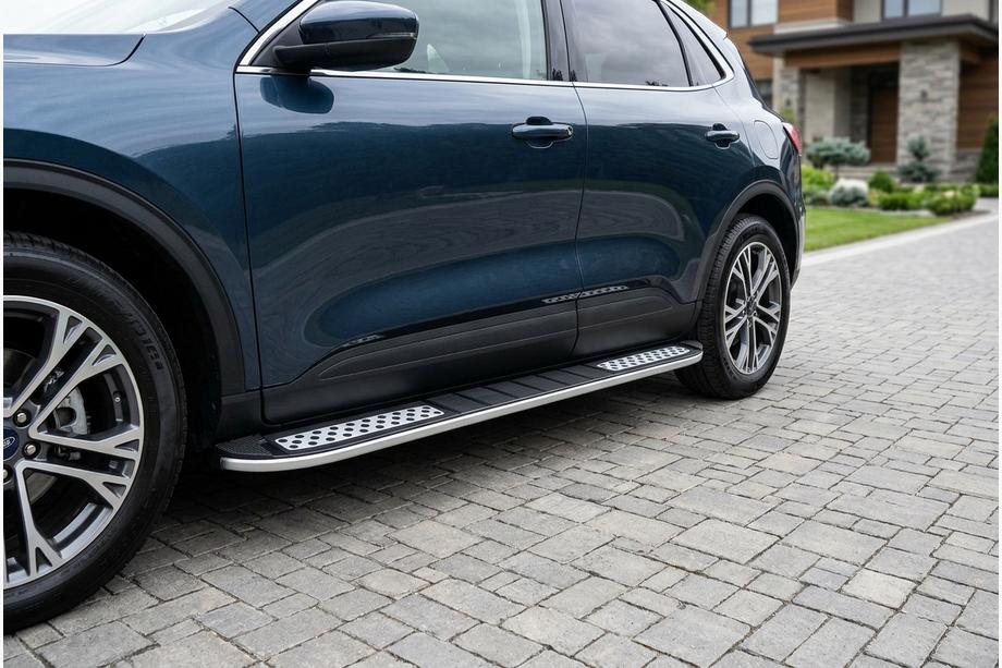 Ford Kuga/Escape 2019- Seitenschweller Tayga V2 (2 Stk., Aluminium) Image