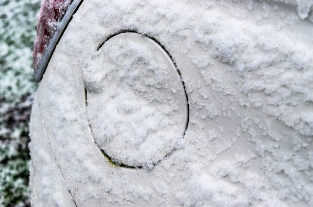 Wie öffne ich einen gefrorenen Tankdeckel?