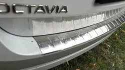 Skoda Octavia IV A8 2020- Heckstoßstangenschutz Carmos (SW, Edelstahl) Foto 1