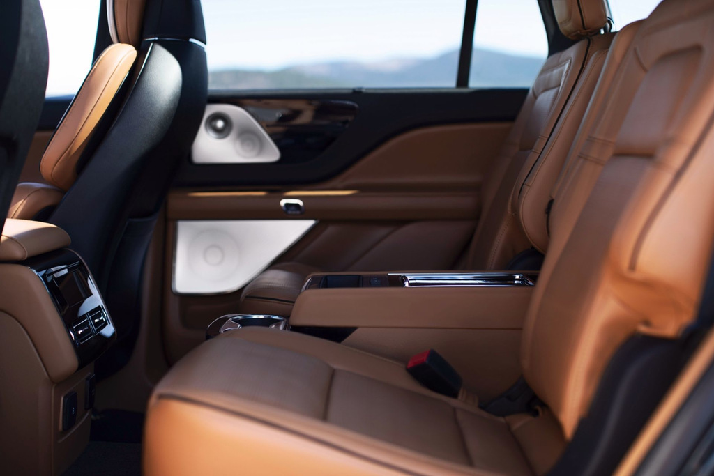 Premium 7-Sitzer Crossover Lincoln Aviator