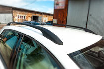Volkswagen Golf 7/E-Golf 2012-2020 Dachreling OmsaLine Solid (2 Stk, schwarz) Foto 5