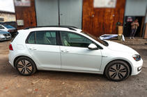 Volkswagen Golf 7/E-Golf 2012-2020 Dachreling OmsaLine Solid (2 Stk, schwarz) Foto 6