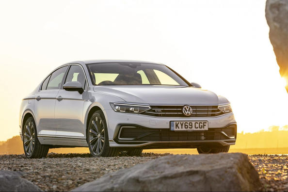 Überprüfung der Hybridmodifikation des Volkswagen Passat GTE