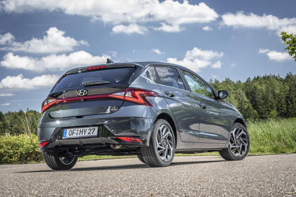 Kompaktes Schrägheck mit Frontantrieb Hyundai i20 der neuen Generation Foto 2