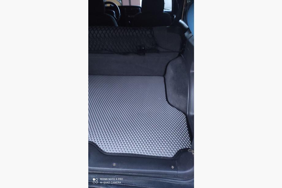 Jeep Cherokee XJ 1984-2001 Kofferraummatte EVA Grau Foto 2