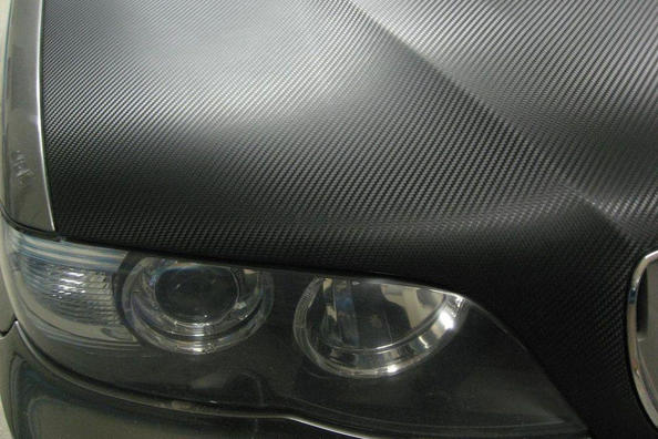 Carbonfolie für Autos: die Profis und wie man wählt