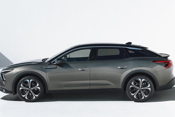 Citroen C5 X Crossover Liftback der neuen Generation Foto 2