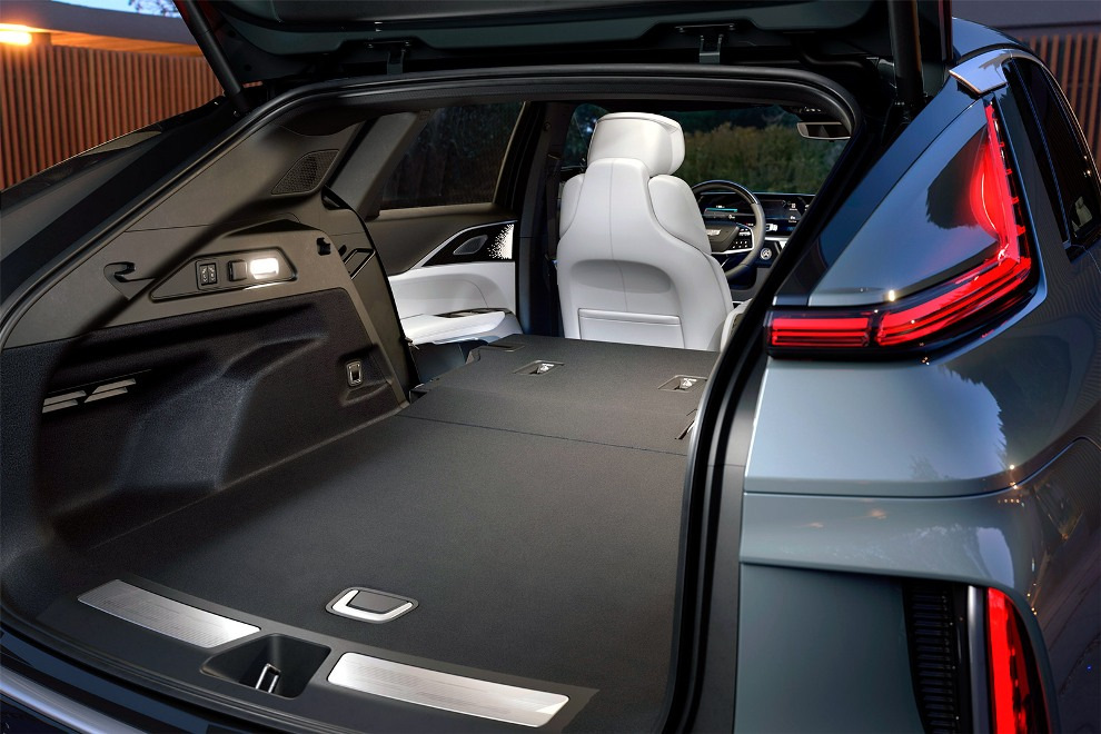 Crossover Cadillac Lyriq - das erste Serien-Elektroauto der amerikanischen Marke