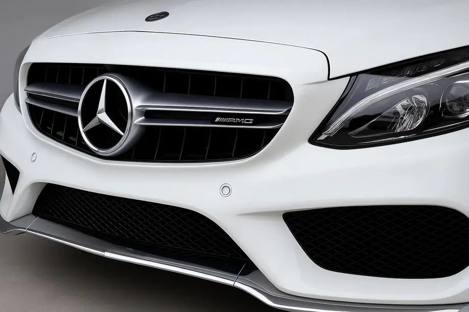 Mercedes C-class W205 2014-2021 Frontgrill C63-Design (für Avantgarde/AMG-Line/C43 AMG) Image