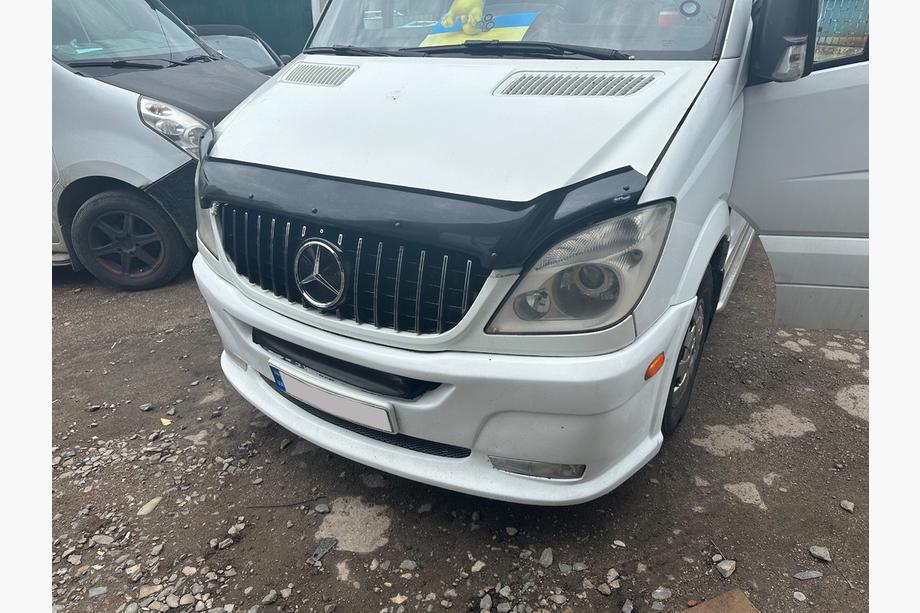 Mercedes Sprinter W906 2006–2018 Frontgrill GT Panamericana Chrom (2006-2013) Foto 7
