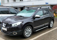 Nissan Qashqai 2010-2014 Türleisten Carmos (4 Stk, Edelstahl) Foto 3