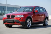 BMW X3 E83 2003-2010 Seitenschweller Maya Red (2 Stk., Aluminium) Foto 1