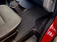 Volkswagen T4 Caravelle/Multivan 1990–2003 EVA Fußmatten (schwarz) Foto 8