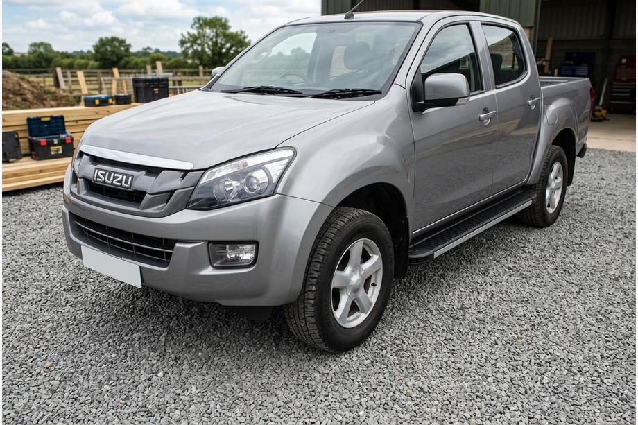 Isuzu D-Max 2011-2019 Seitenschweller Maya V1 (2 Stk., Aluminium) Image