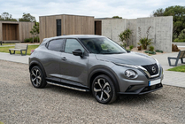 Nissan Juke 2020- Seitenschweller BlackLine (2 Stk., Aluminium) Foto 1