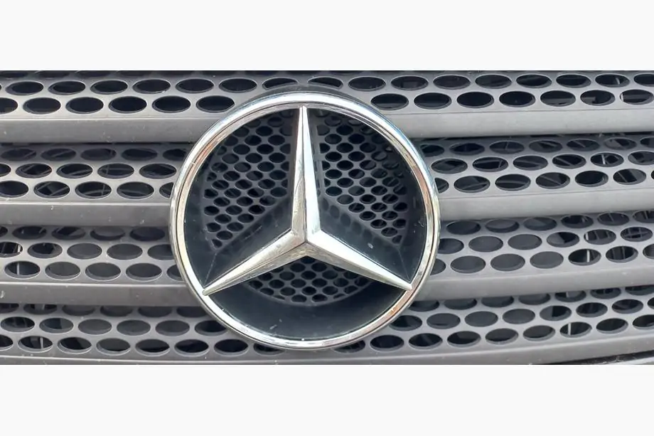 Mercedes Viano 2004-2014 Frontemblem (2004-2010) Image