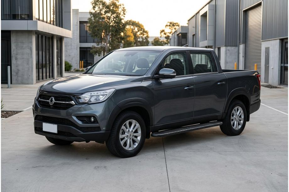 SsangYong Musso II 2018– Seitenschweller Bosphore Black (2 Stk., Aluminium) Image