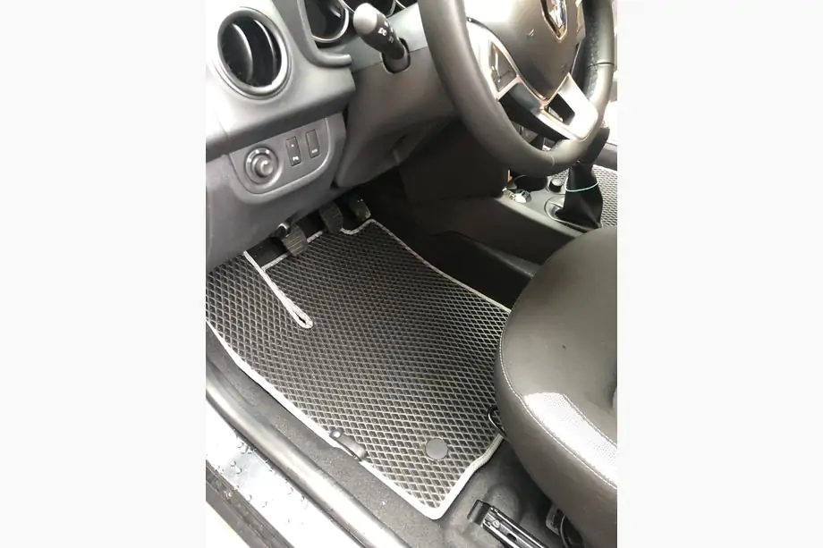 Dacia Sandero 2013-2020 EVA Fußmatten (schwarz) Image