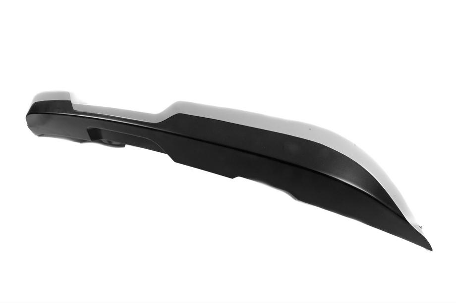 Toyota Land Cruiser 300 2021- Modelista Spoiler Schwarz Foto 4