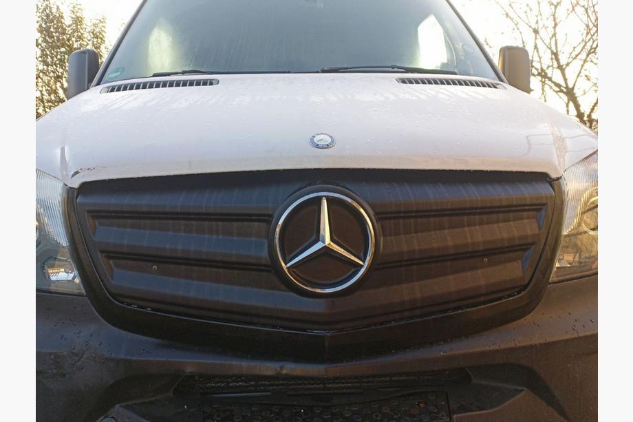 Mercedes Sprinter W906 2006–2018 Winterabdeckung für Kühlergrill V2 (2013↗) Image