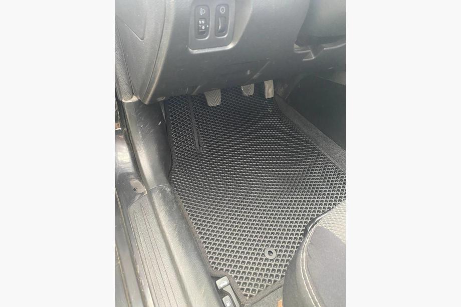 Mitsubishi Lancer 9 2004-2008 EVA Fußmatten (schwarz) Image