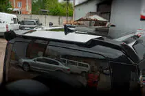 Land Rover Defender 2019- Spoiler V1 (schwarz) Foto 3