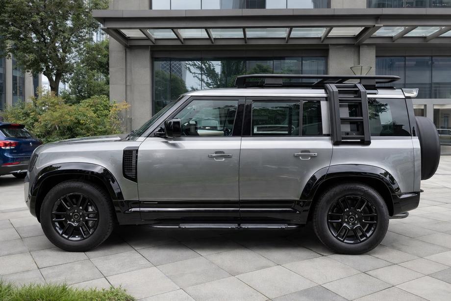 Land Rover Defender 2019- Kotflügelverbreiterungen (Bushwacker), 6 Stk., Schwarz Hochglanz Image