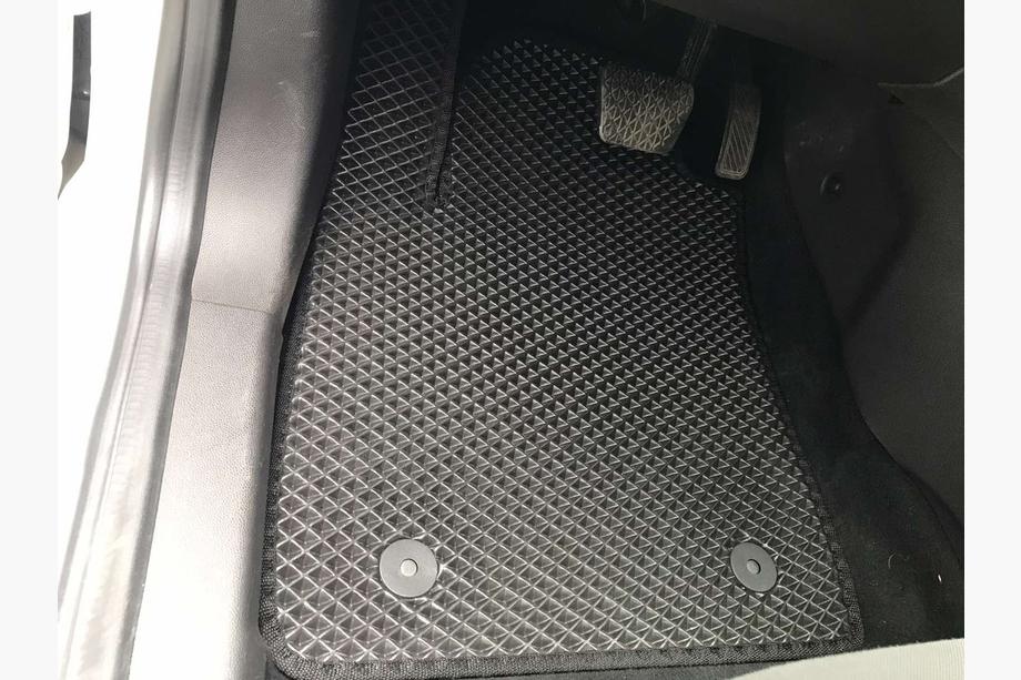 Ford Fiesta 2008-2017 EVA Fußmatten (schwarz) Image