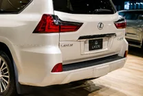 Lexus LX570/450d 2008-2022 Heckstoßstange (2015-2023, grundiert zum Lackieren) Foto 2