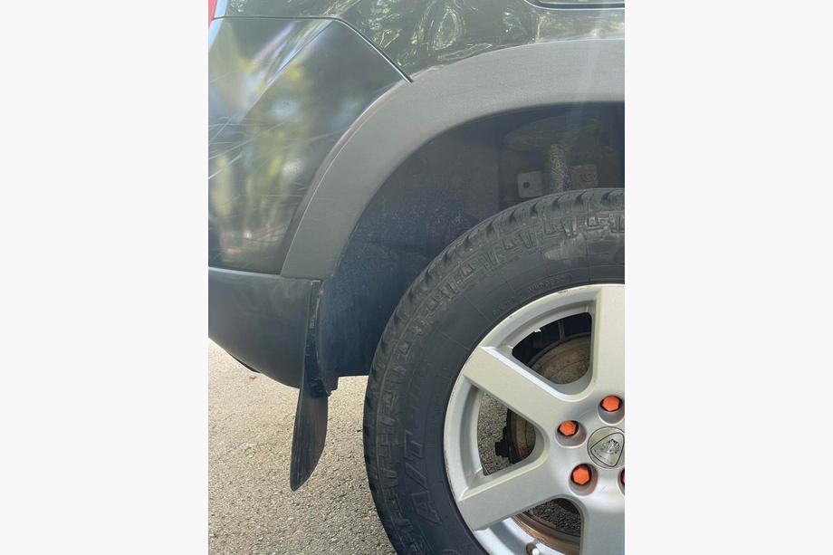Dacia Duster 2008-2018 Kotflügelverbreiterungen (4 Stk., schwarzes ABS) Foto 8