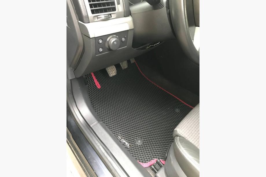 Opel Vectra C 2002-2008 EVA Fußmatten (schwarz) Kombi Image
