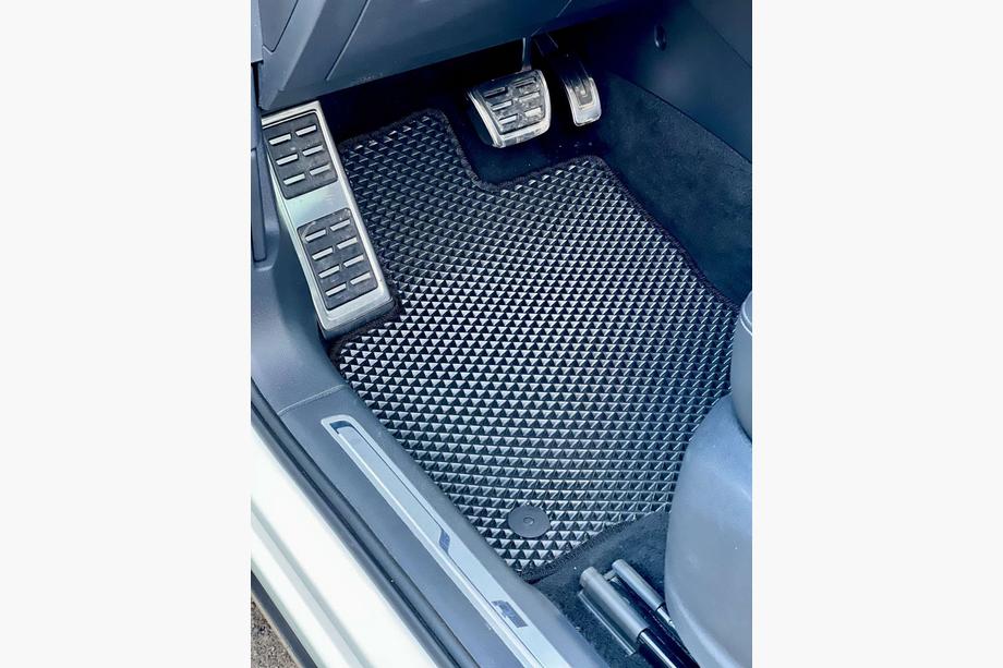 Volkswagen Tiguan 2016-2023 EVA Fußmatten (schwarz) Image