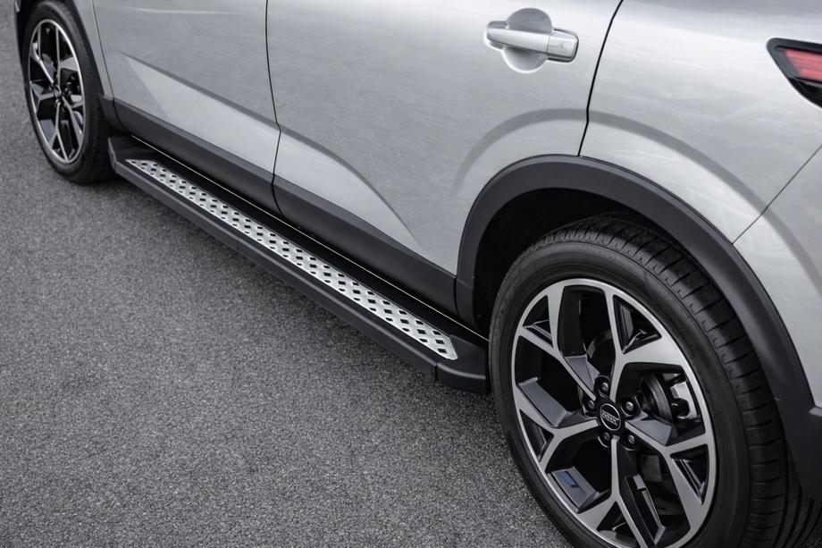 Nissan Qashqai 2021- Seitenschweller Vision New Black (2 Stk., Aluminium) Image