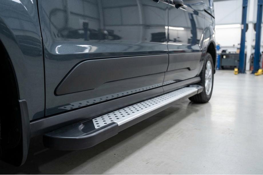 Volkswagen Caddy 2020- Trittbretter Allmond Grey (2 Stk., Aluminium) Maxi Basis Foto 2