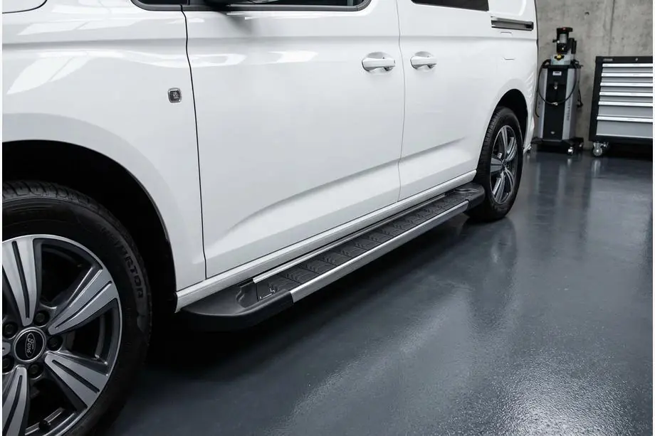 Volkswagen Caddy 2020- Seitenschweller RedLine (2 Stk., Aluminium) Image