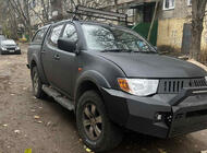 Mitsubishi L200 2006-2015 Seitenstufen Dakar V2 mit LED (2 Stk, Metall) Foto 2