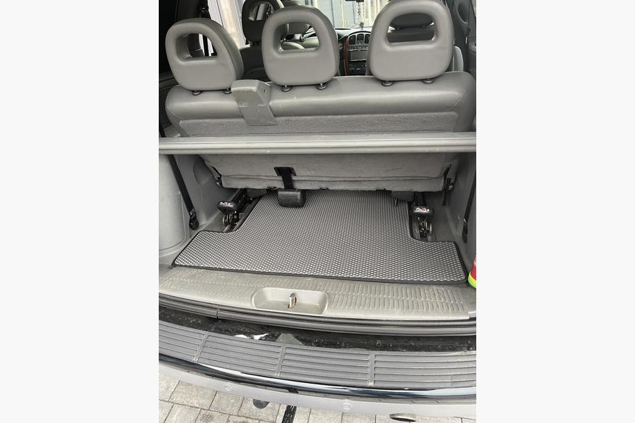 Chrysler Voyager 2001-2007 Kofferraummatte (EVA, Schwarz) Image
