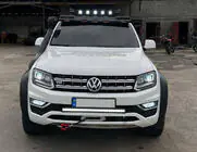 Volkswagen Amarok 2010-2022 Frontscheibenblende unter Dachträger DAKAR (LED) Foto 1
