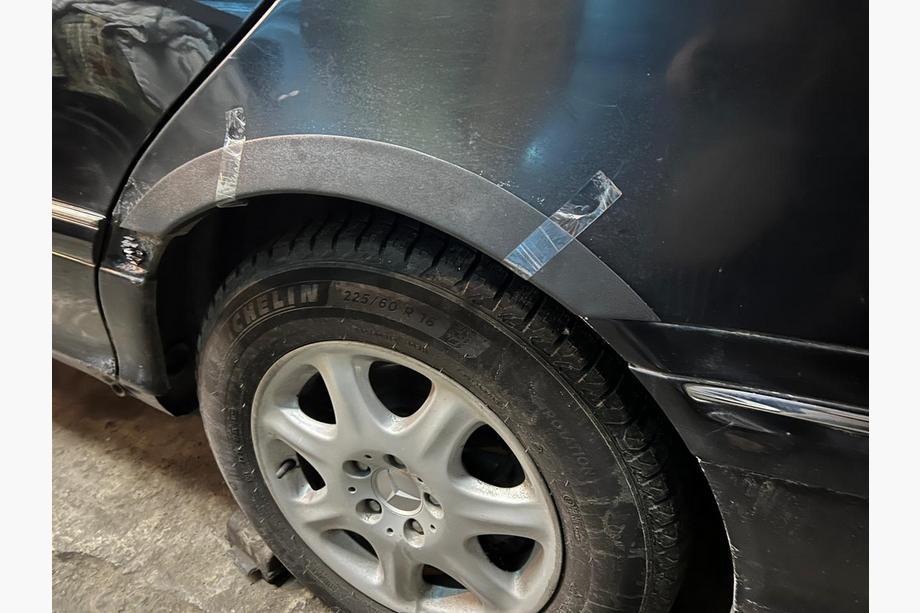 Mercedes S-class W220 1998-2005 Kotflügelverbreiterungen (4 Stk, schwarz, ABS-Kunststoff) Foto 2