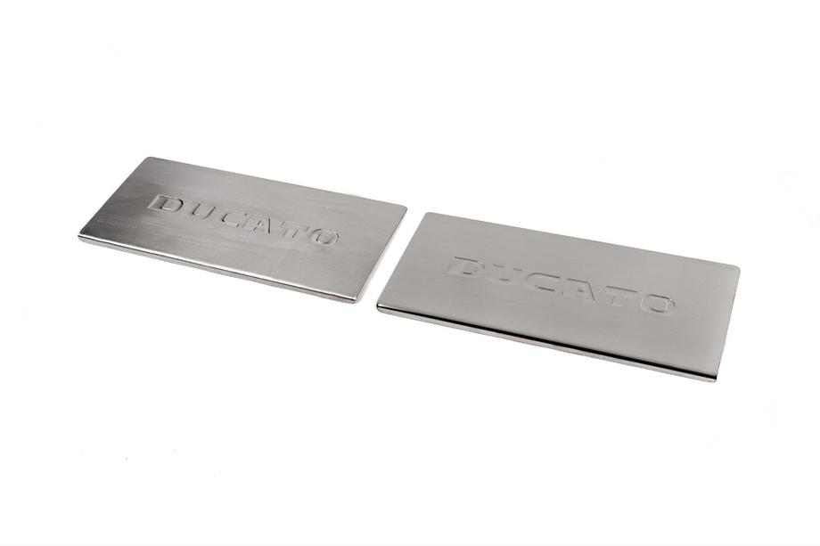 Fiat Ducato 2006-2025 Einstiegsleisten innen Carmos V2 (2 Stk, Edelstahl) Image